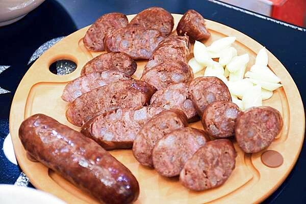 高雄市前金區年菜推薦【漢來美食-宅美食】除了有人氣夯美食之外，更是結合米其林推薦的特色經典料理，為2024年菜美味更