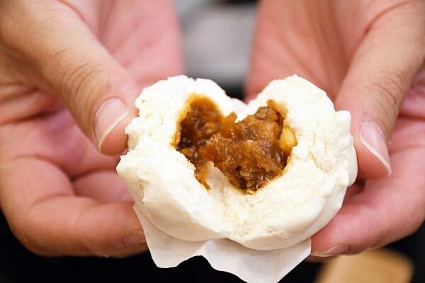 高雄市前金區年菜推薦【漢來美食-宅美食】除了有人氣夯美食之外，更是結合米其林推薦的特色經典料理，為2024年菜美味更