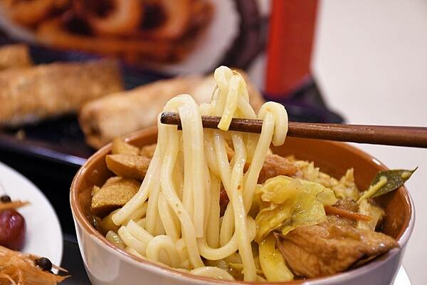 高雄市前金區年菜推薦【漢來美食-宅美食】除了有人氣夯美食之外，更是結合米其林推薦的特色經典料理，為2024年菜美味更