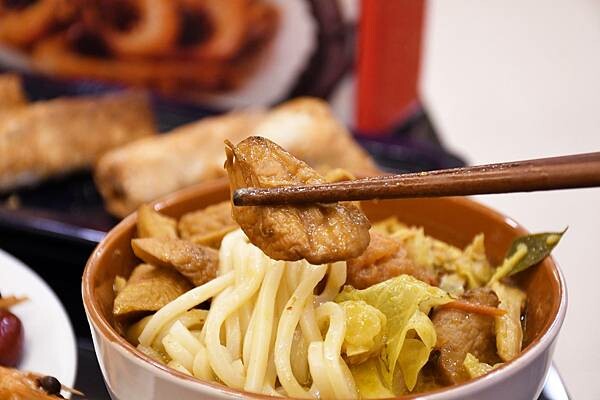 高雄市前金區年菜推薦【漢來美食-宅美食】除了有人氣夯美食之外，更是結合米其林推薦的特色經典料理，為2024年菜美味更