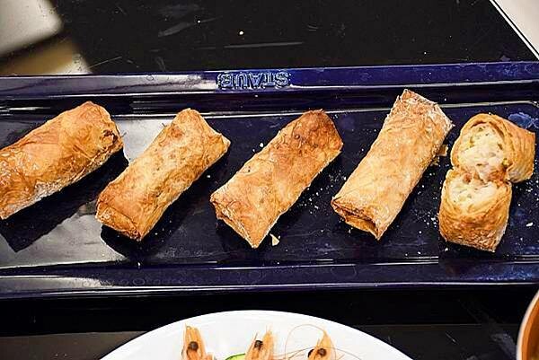 高雄市前金區年菜推薦【漢來美食-宅美食】除了有人氣夯美食之外，更是結合米其林推薦的特色經典料理，為2024年菜美味更