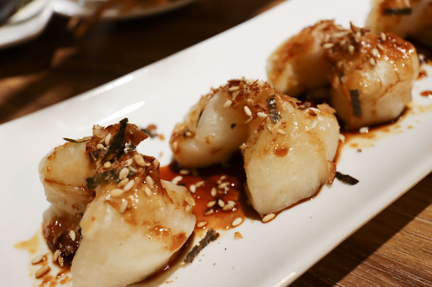 【台北內湖｜鳥居町日料居酒屋】爽快吃肉、大口品酒，人氣日式串燒居酒屋，近捷運東湖站／平價串燒 - Rita旅食生活