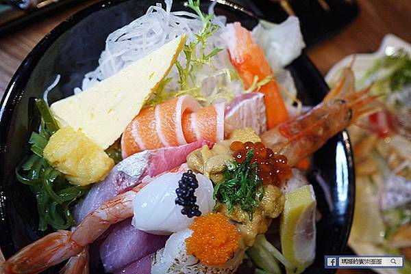 捷運東湖站美食【鳥居町日料居酒屋】台北內湖平價串燒/東湖美食/東湖居酒屋