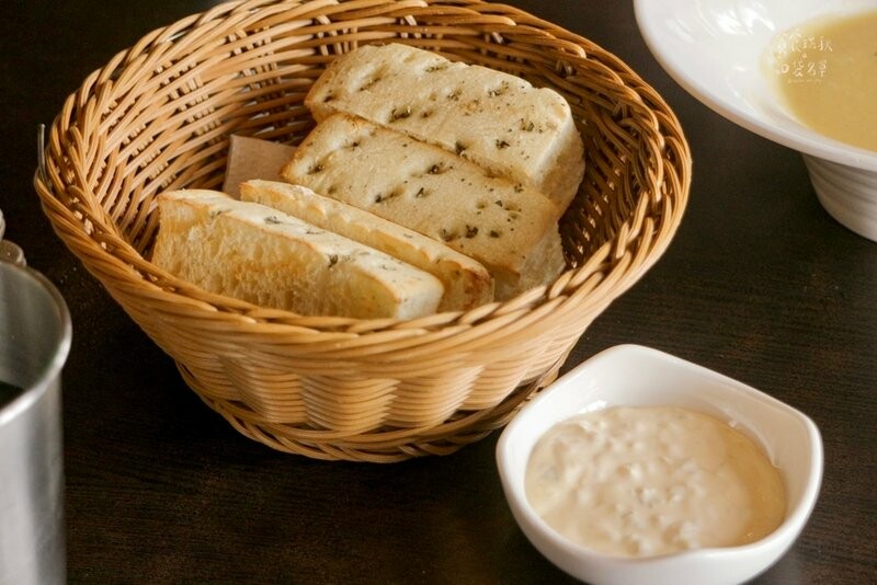 台東市區|人氣質感聚餐約會餐廳!浮誇南瓜燉飯強烈推薦預訂|強