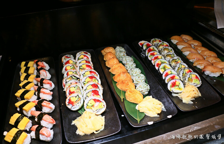 MEGA50/50樓Cafe 自助吃到飽餐廳｜期間限定日本A5和牛握壽司、草莓甜點吃到飽，參考價位及營業時間(捷運板橋站)