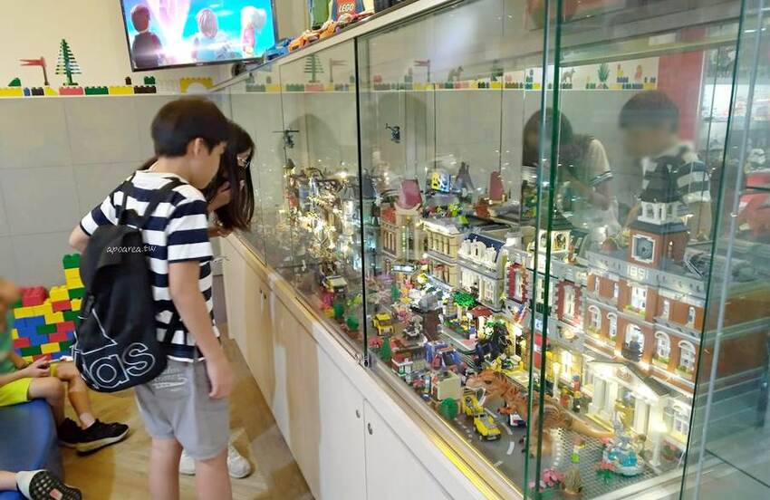 崇德路商圈最大自助式海陸百匯吃到飽，平午買二送一，除夕圍爐新選擇，近洲際棒球場，君宴百食匯 - 蘋果話日常