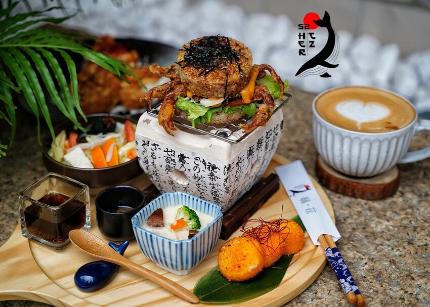 新竹新開幕咖啡廳『52赫茲珈琲 Hertz Café』，主要販售花式、手沖咖啡還有各式日式料理及下午茶，目前沒有用餐時間限制，且不取服務費！ - 阿華田的美食日記