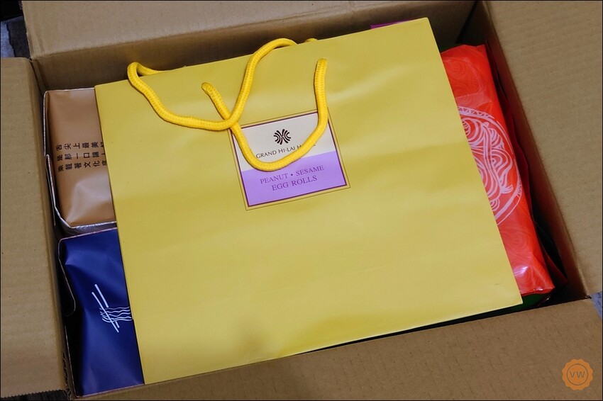 高雄市前金區宅配美食推薦：漢來美食-來拌麵（酸辣粉、胡麻椒香、椒麻醬香）、蛋捲開箱試吃