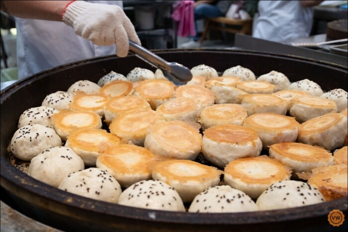 高雄市前金區宅配美食推薦：漢來美食-來拌麵（酸辣粉、胡麻椒香、椒麻醬香）、蛋捲開箱試吃