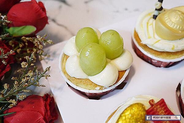 新年伴手禮推薦【愛維爾手感烘焙】新年送禮首選~好吃又漂亮的新年蛋糕禮盒