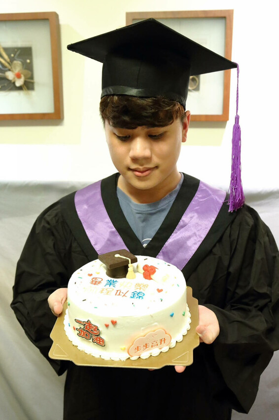 超熱銷高人氣中和蛋糕推薦店！愛維爾手感烘焙坊，客製化生日蛋糕