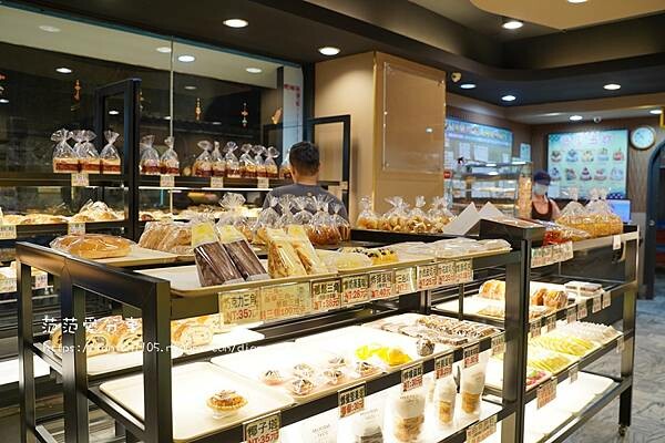 父親節蛋糕推薦【愛維爾手感烘培】#客製化造型蛋糕  多款創意造型，是訂全家大小蛋糕的好地方 (2).JPG