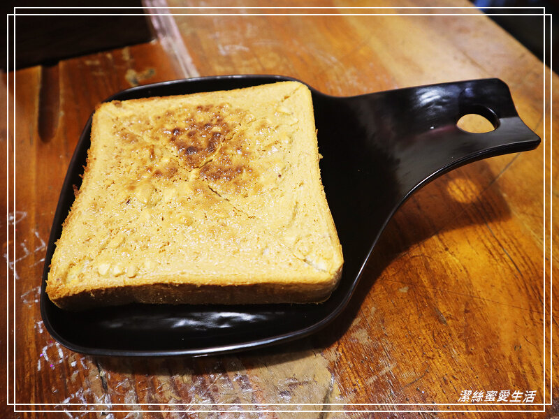 初好胖胖-桃園中壢/近威尼斯影城.小教室懷舊風早餐