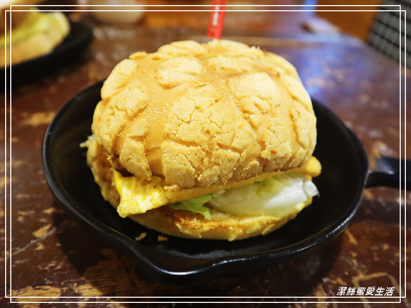 初好胖胖-桃園中壢/近威尼斯影城.小教室懷舊風早餐