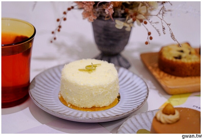 台中彌月蛋糕推薦，門市可預約試吃，也可享用下午茶！