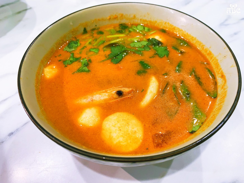 新竹美食|芭芭食堂Baba Kitchen,近巨城平價美味雲南泰式料理