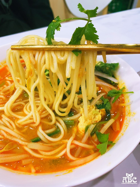 新竹美食|芭芭食堂Baba Kitchen,近巨城平價美味雲南泰式料理