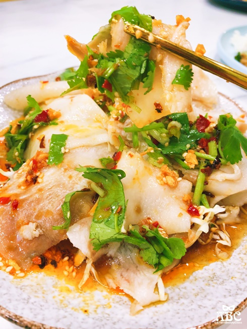 新竹美食|芭芭食堂Baba Kitchen,近巨城平價美味雲南泰式料理