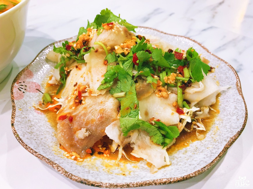 新竹美食|芭芭食堂Baba Kitchen,近巨城平價美味雲南泰式料理