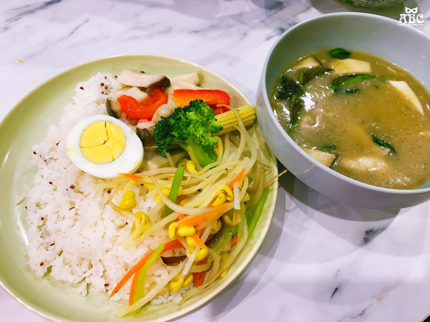 新竹美食|芭芭食堂Baba Kitchen,近巨城平價美味雲南泰式料理