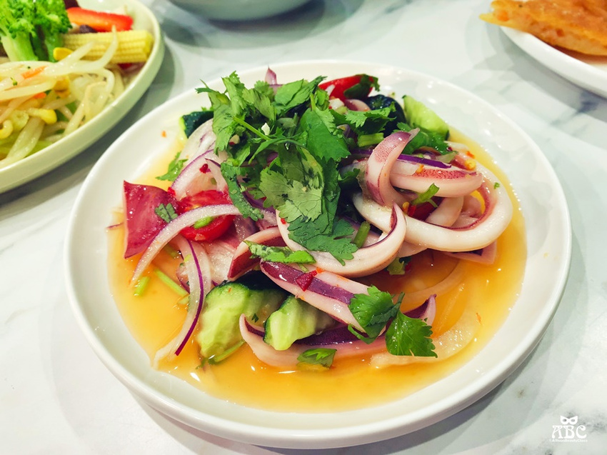 新竹美食|芭芭食堂Baba Kitchen,近巨城平價美味雲南泰式料理