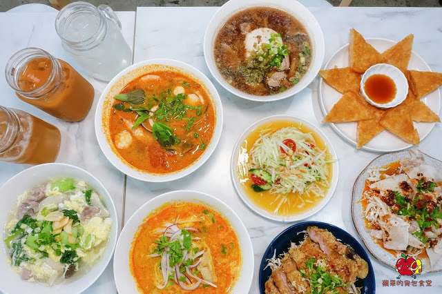 [雲泰料理] 新竹 芭芭食堂 巨城旁難得的平價餐廳 推薦酸辣泰式打拋豬飯 充滿南洋風味的椰香雞湯麵