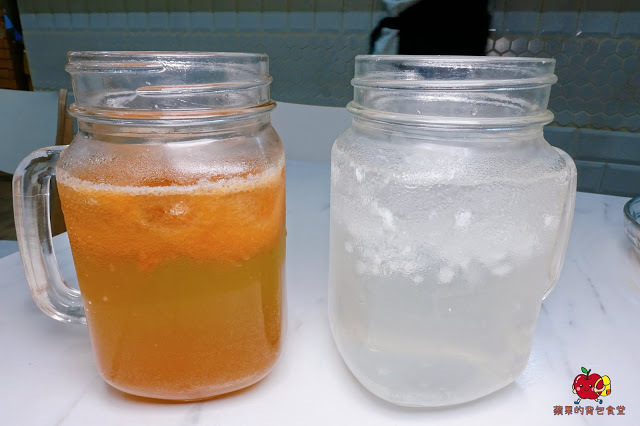 [雲泰料理] 新竹 芭芭食堂 巨城旁難得的平價餐廳 推薦酸辣泰式打拋豬飯 充滿南洋風味的椰香雞湯麵