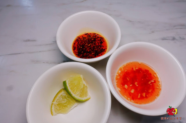 [雲泰料理] 新竹 芭芭食堂 巨城旁難得的平價餐廳 推薦酸辣泰式打拋豬飯 充滿南洋風味的椰香雞湯麵