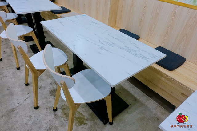 [雲泰料理] 新竹 芭芭食堂 巨城旁難得的平價餐廳 推薦酸辣泰式打拋豬飯 充滿南洋風味的椰香雞湯麵