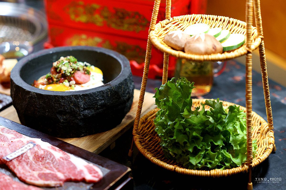 台中墨妃家京品燒肉~免費古裝體驗,高端肉品與創意手路菜的極致詩篇!