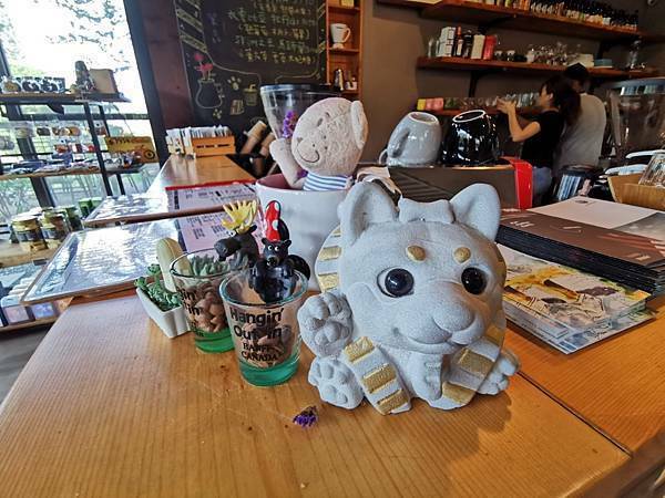 (南投/國姓) 「覓境露營 x 行者咖啡 」覓境森林露營場地及咖啡廳，超豐富的下午茶，滿足大家的味蕾，也可以預約體驗檸檬醋DIY - COCO享天下(隆爸妤媽愛白白)