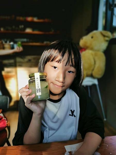 (南投/國姓) 「覓境露營 x 行者咖啡 」覓境森林露營場地及咖啡廳，超豐富的下午茶，滿足大家的味蕾，也可以預約體驗檸檬醋DIY - COCO享天下(隆爸妤媽愛白白)