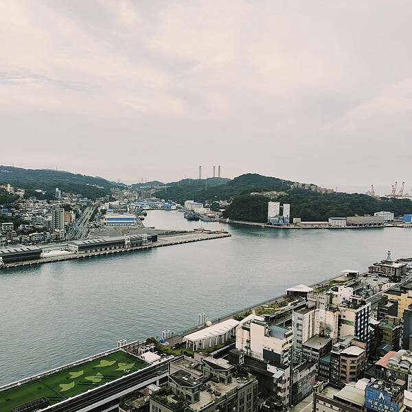 基隆魔咖啡vip會館~25樓的視角~高樓層~視覺與心靈饗宴的