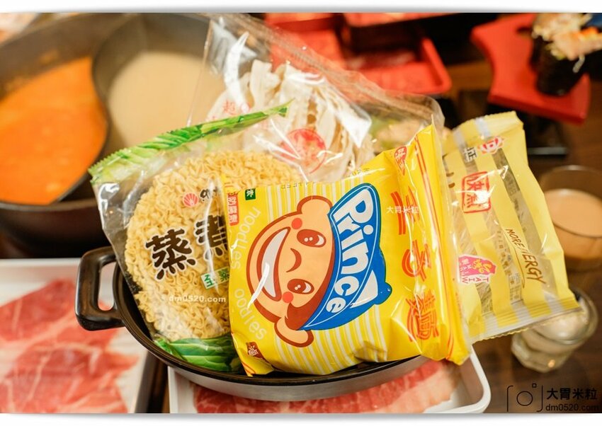 肉多多新品牌,火鍋吃到飽498元起,饌和牛台北旗艦店,土石流和牛泡芙/和牛手卷現作無限吃,加購499元再享日本A5和牛桌邊炙燒!饌和牛吃到飽菜單價位,台北和牛吃到飽推薦,台北城中區美食, - 大胃米粒