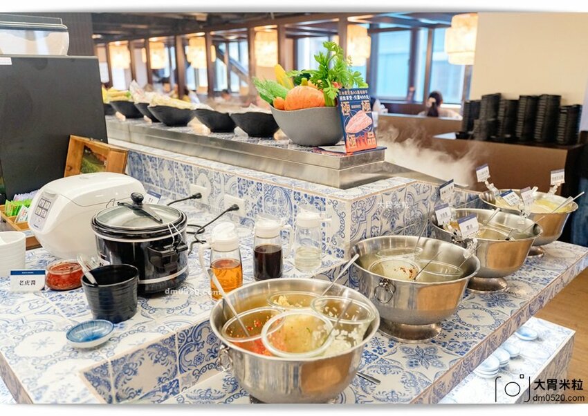 肉多多新品牌,火鍋吃到飽498元起,饌和牛台北旗艦店,土石流和牛泡芙/和牛手卷現作無限吃,加購499元再享日本A5和牛桌邊炙燒!饌和牛吃到飽菜單價位,台北和牛吃到飽推薦,台北城中區美食, - 大胃米粒