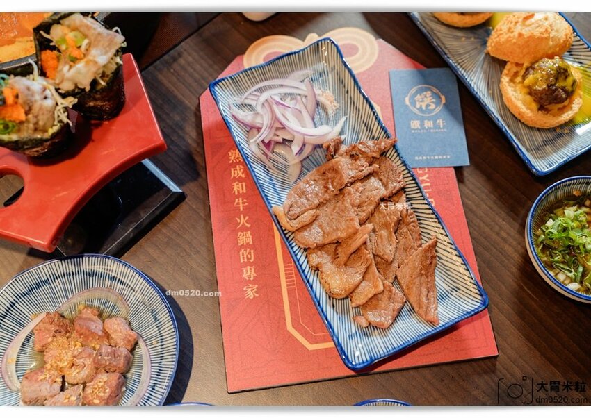 肉多多新品牌,火鍋吃到飽498元起,饌和牛台北旗艦店,土石流和牛泡芙/和牛手卷現作無限吃,加購499元再享日本A5和牛桌邊炙燒!饌和牛吃到飽菜單價位,台北和牛吃到飽推薦,台北城中區美食, - 大胃米粒