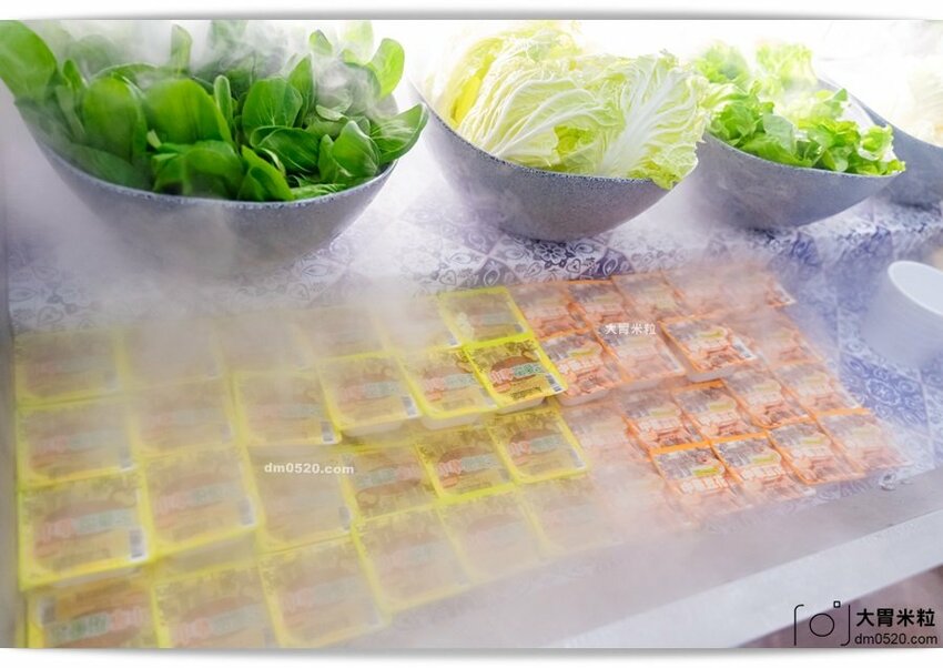 肉多多新品牌,火鍋吃到飽498元起,饌和牛台北旗艦店,土石流和牛泡芙/和牛手卷現作無限吃,加購499元再享日本A5和牛桌邊炙燒!饌和牛吃到飽菜單價位,台北和牛吃到飽推薦,台北城中區美食, - 大胃米粒