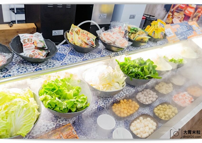 肉多多新品牌,火鍋吃到飽498元起,饌和牛台北旗艦店,土石流和牛泡芙/和牛手卷現作無限吃,加購499元再享日本A5和牛桌邊炙燒!饌和牛吃到飽菜單價位,台北和牛吃到飽推薦,台北城中區美食, - 大胃米粒