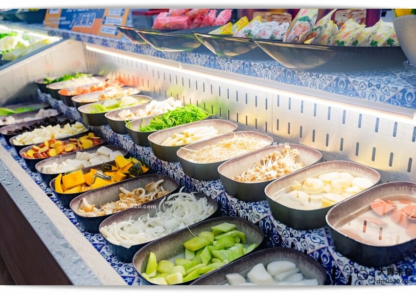 肉多多新品牌,火鍋吃到飽498元起,饌和牛台北旗艦店,土石流和牛泡芙/和牛手卷現作無限吃,加購499元再享日本A5和牛桌邊炙燒!饌和牛吃到飽菜單價位,台北和牛吃到飽推薦,台北城中區美食, - 大胃米粒