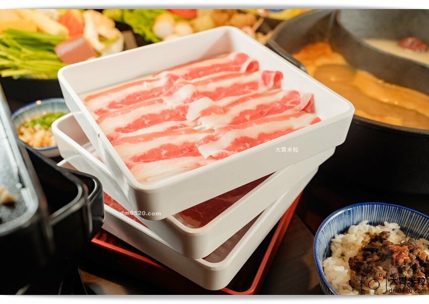 肉多多新品牌,火鍋吃到飽498元起,饌和牛台北旗艦店,土石流和牛泡芙/和牛手卷現作無限吃,加購499元再享日本A5和牛桌邊炙燒!饌和牛吃到飽菜單價位,台北和牛吃到飽推薦,台北城中區美食, - 大胃米粒