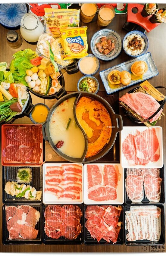 肉多多新品牌,火鍋吃到飽498元起,饌和牛台北旗艦店,土石流和牛泡芙/和牛手卷現作無限吃,加購499元再享日本A5和牛桌邊炙燒!饌和牛吃到飽菜單價位,台北和牛吃到飽推薦,台北城中區美食, - 大胃米粒