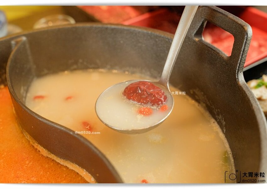 肉多多新品牌,火鍋吃到飽498元起,饌和牛台北旗艦店,土石流和牛泡芙/和牛手卷現作無限吃,加購499元再享日本A5和牛桌邊炙燒!饌和牛吃到飽菜單價位,台北和牛吃到飽推薦,台北城中區美食, - 大胃米粒