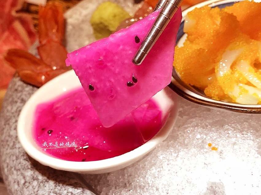 西門謝師宴和牛吃到飽,土石流和牛泡芙,北車頂級和牛吃到飽,西門頂級和牛吃到飽,台北書店街美食,北車和牛個人火鍋,北車和牛小火鍋