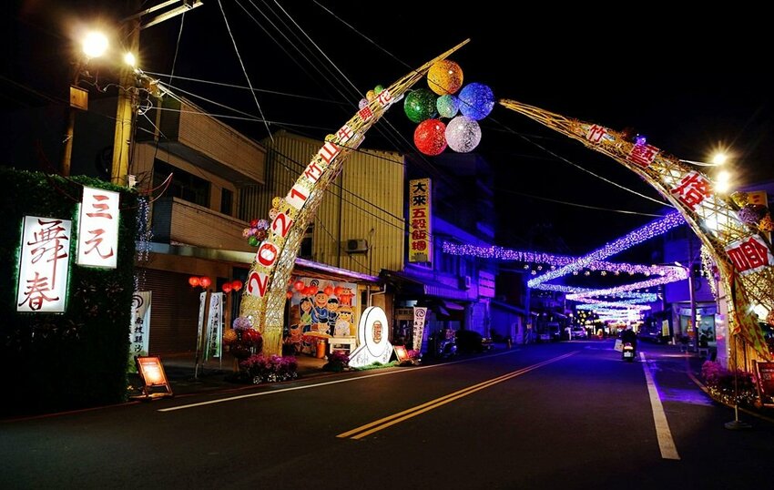 2021竹山燈會║牛舞花竹藝燈會,結合老街小吃美食、伴手禮、花海景點大搜羅,IG打卡必去景點,讓你一天走不完!