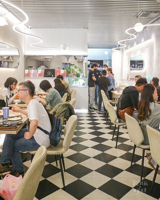 【台中美食】愛干貝如癡的你絕不能錯過,101顆流星干貝滿出來+拌麵好滿足|七七製麵研究總署