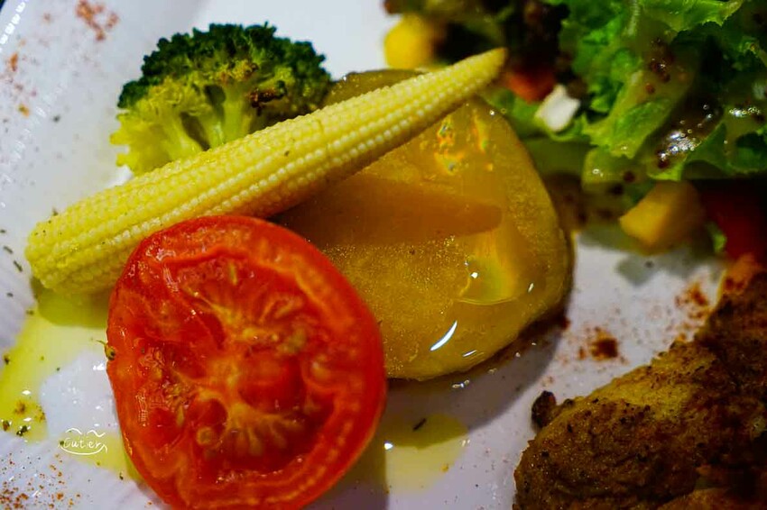 「藝享屋 」新竹巷弄的『異』國料理 窯烤披薩與健康料理 品茗順帶反璞歸真 新竹美食/窯烤披薩/健康餐/早午餐/下午茶 - Cutier吃飯中