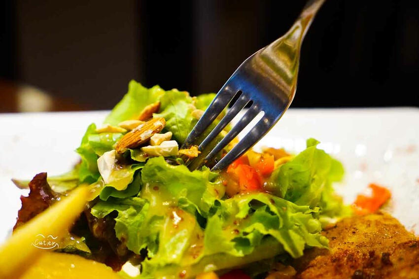 「藝享屋 」新竹巷弄的『異』國料理 窯烤披薩與健康料理 品茗順帶反璞歸真 新竹美食/窯烤披薩/健康餐/早午餐/下午茶 - Cutier吃飯中