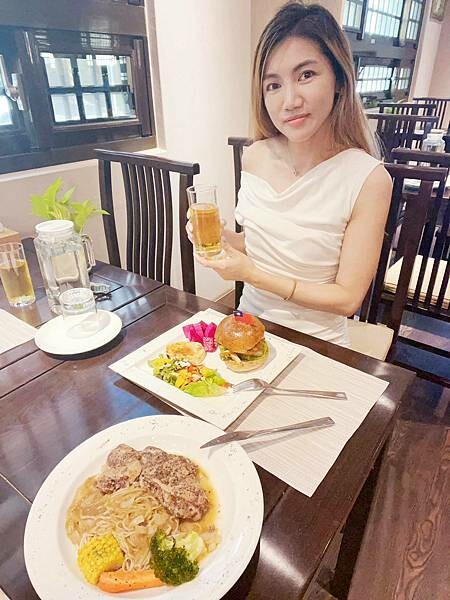 新竹美食【食記】國寶級復古慢活的生活型態～藝享屋提供輕食的健