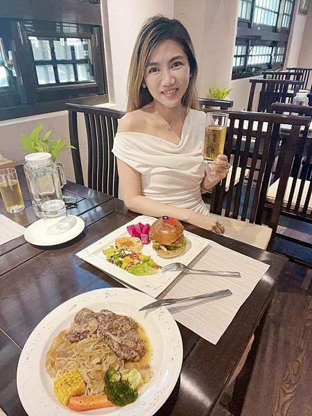 新竹美食【食記】國寶級復古慢活的生活型態～藝享屋提供輕食的健