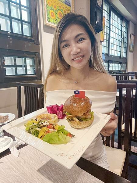 新竹美食【食記】國寶級復古慢活的生活型態～藝享屋提供輕食的健